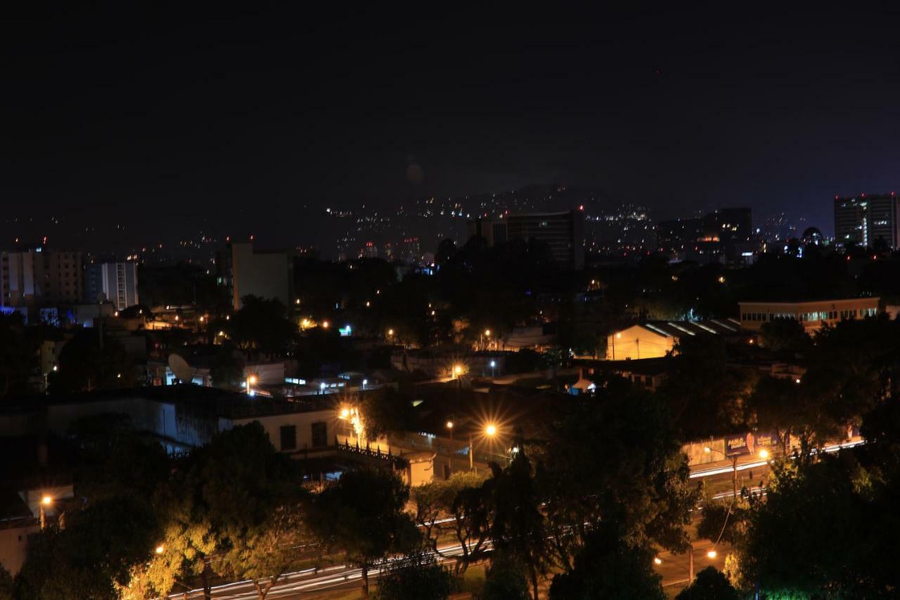 Apartamento Avenida Reforma Ciudad De Guatemala Daire Dış mekan fotoğraf